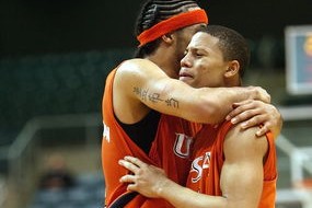 mk体育app下载-篮球运动员比赛中战术执行力提升的科学方法研究，篮球战术能力