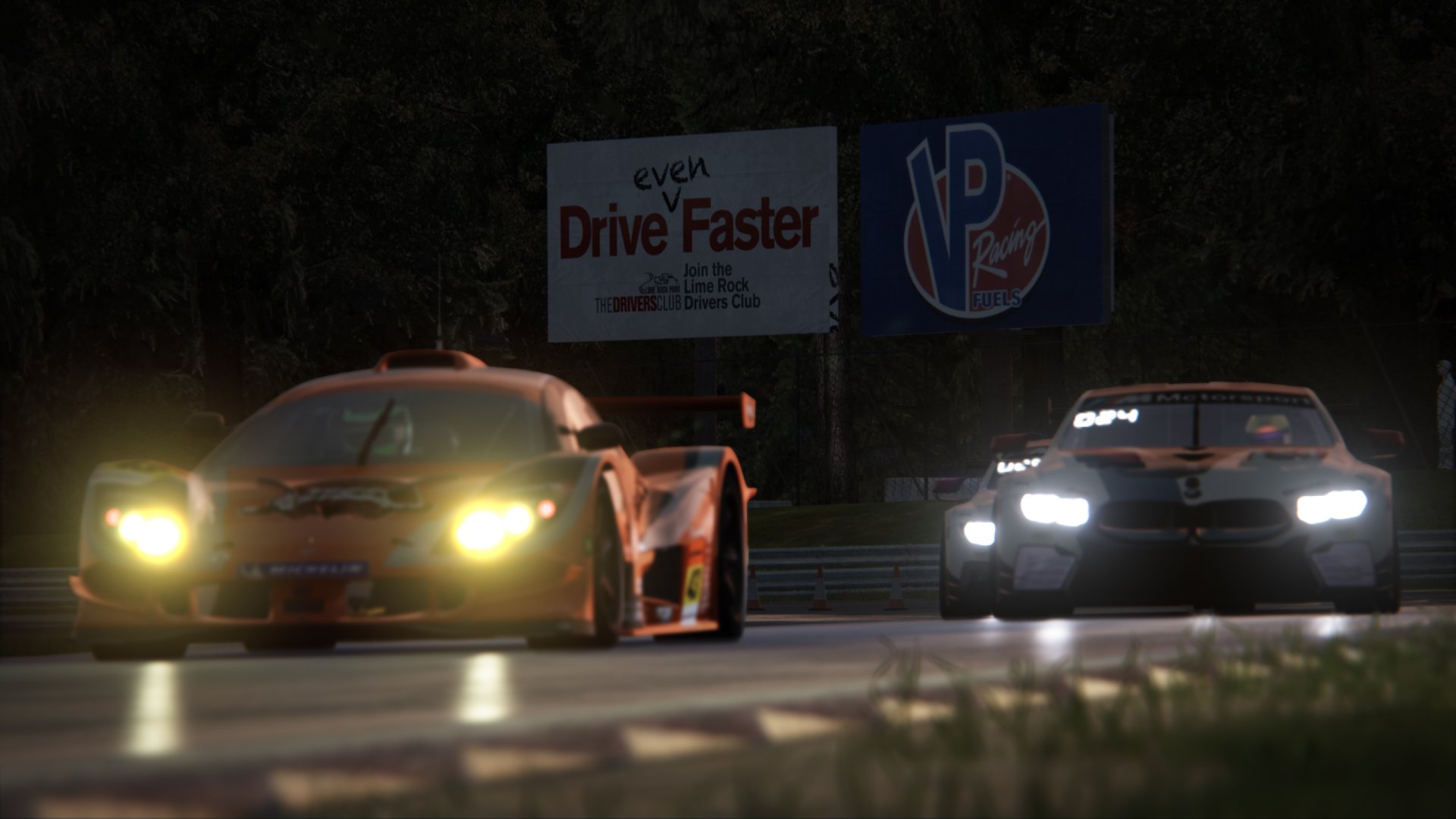 中国足球体育媒体报道聚焦战绩与背后机制，分析中国足球